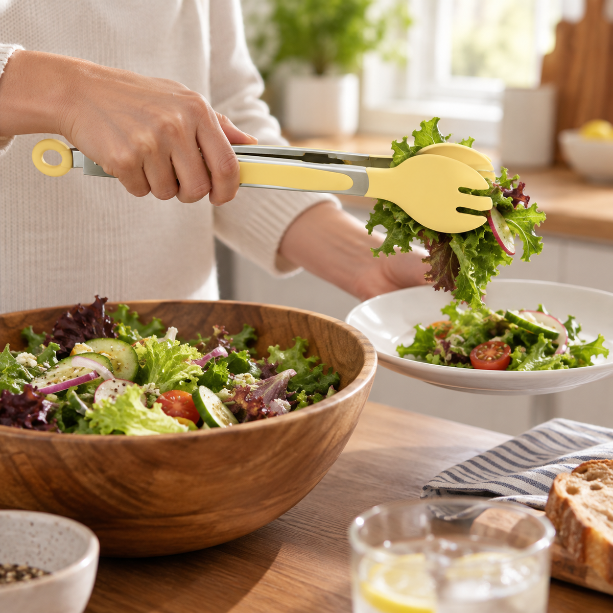 Silicone Food Tongs With Self-Locking Round Clip And Stand